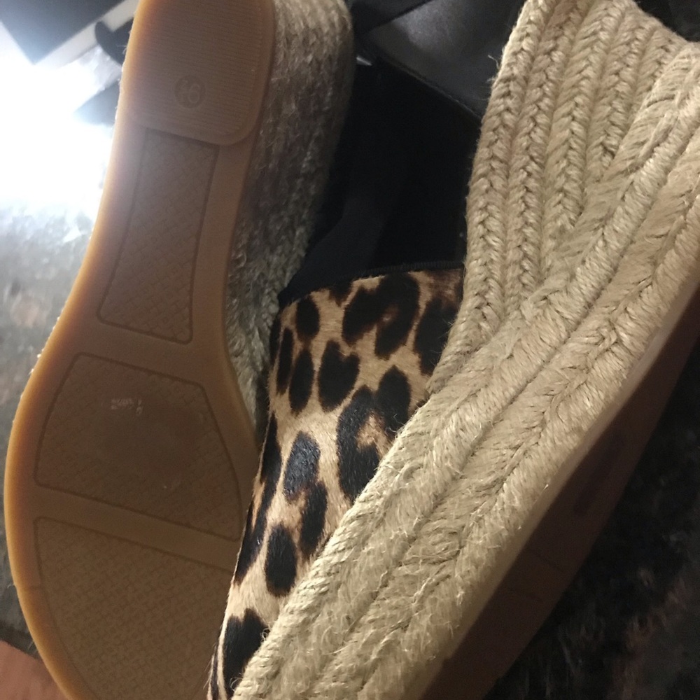 Tory Burch Leopard Espadrille Shoes Sz 9.5 - Picture 2 of 2